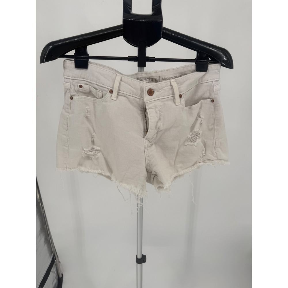 Signature Levi Strauss Modern Shorts Women 6 W28 White Distressed Raw Hem